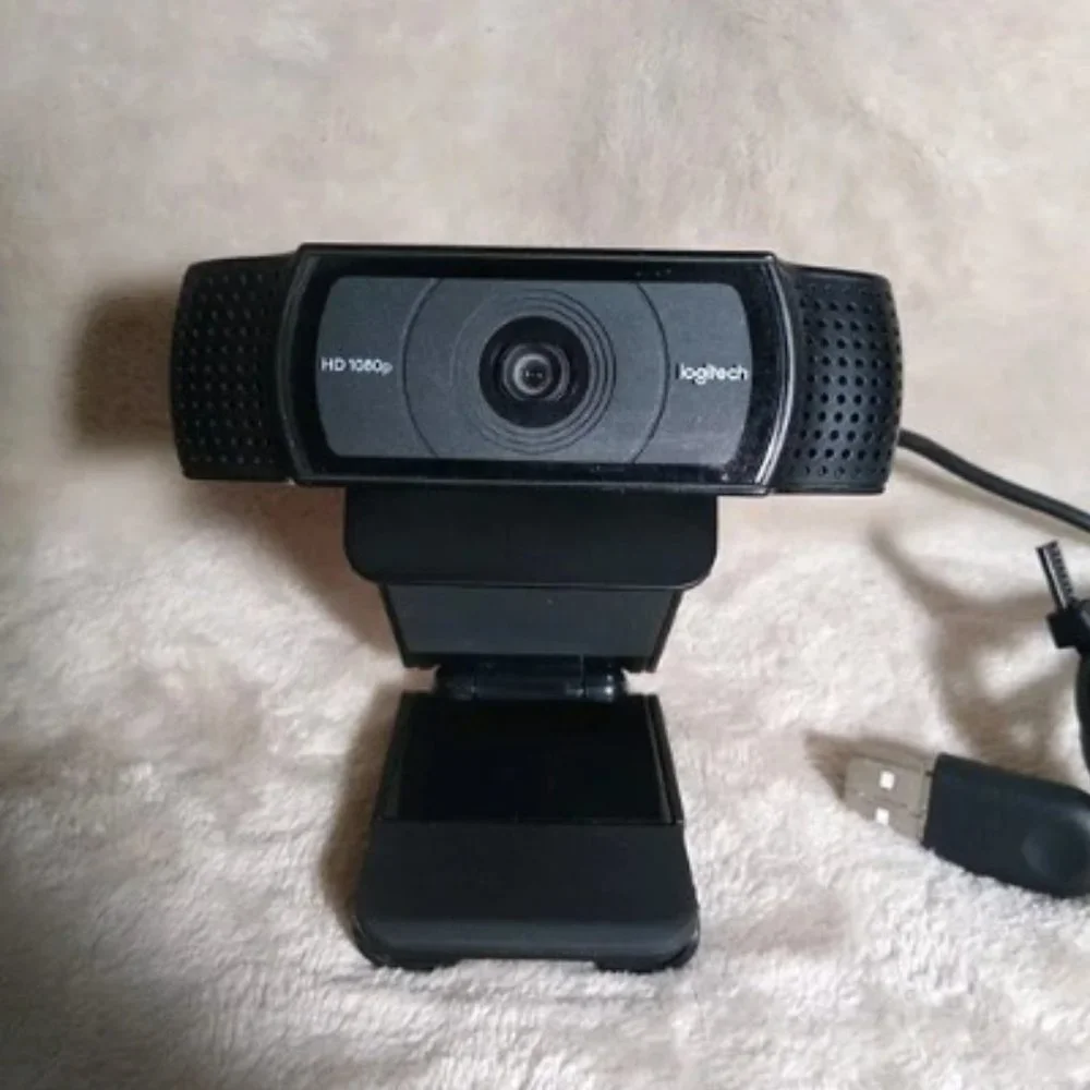Logitech Webcam HD 1080P Fits all Computers or Laptops